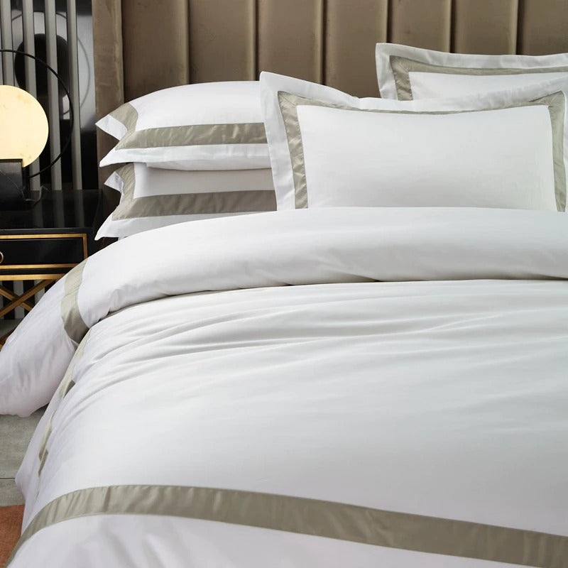 Frontier Hotel Bedding Set