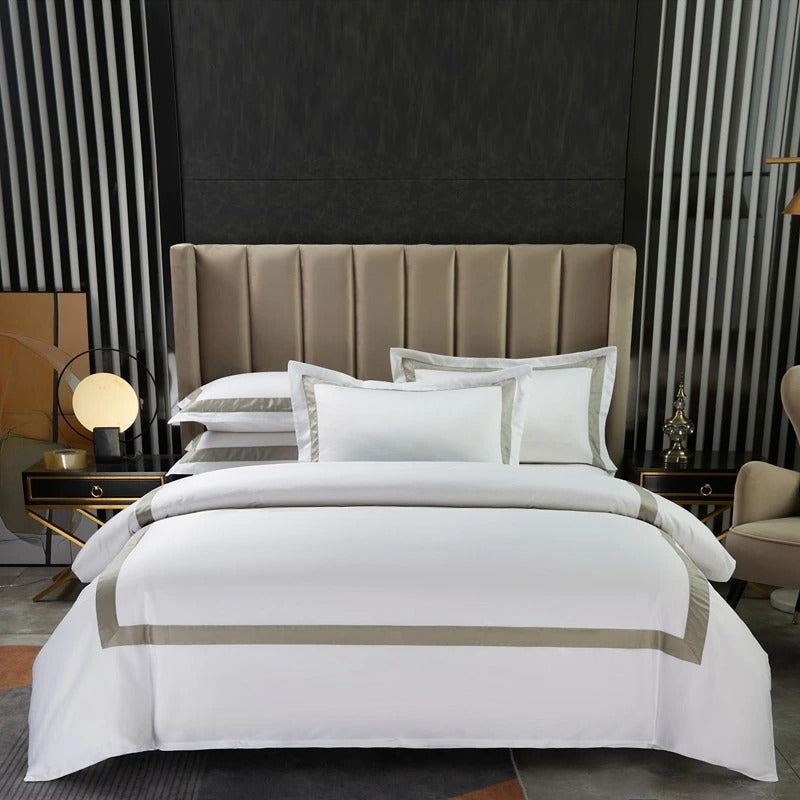 Frontier Hotel Bedding Set