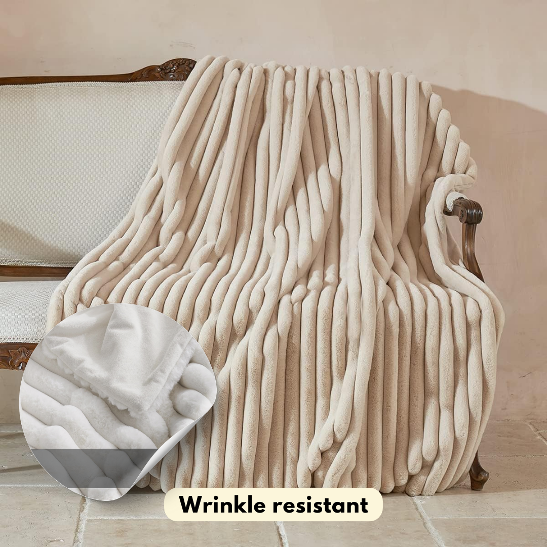 Velvique | Luxurious Fleece Blanket for All Seasons