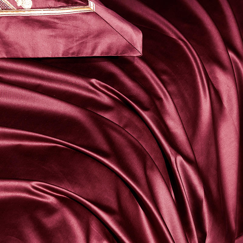 Burgundy Bedding Set