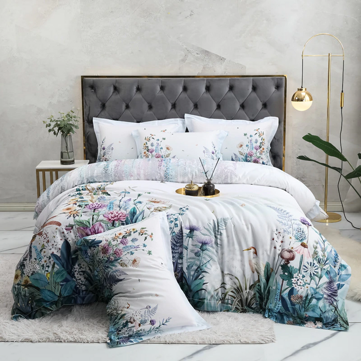 Light Gray Bedding Set