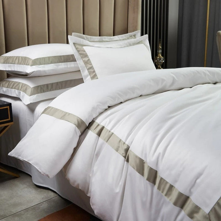 Frontier Hotel Bedding Set