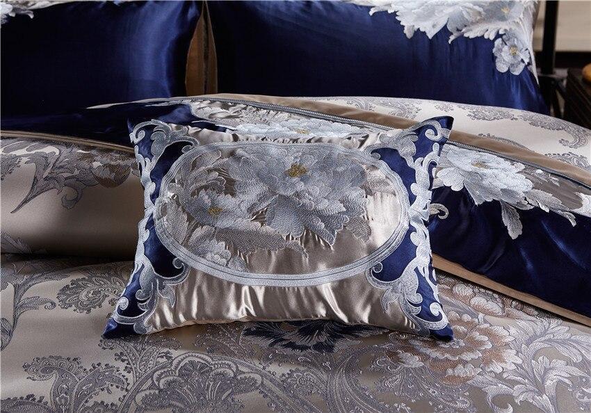 Caesar Bedding Set