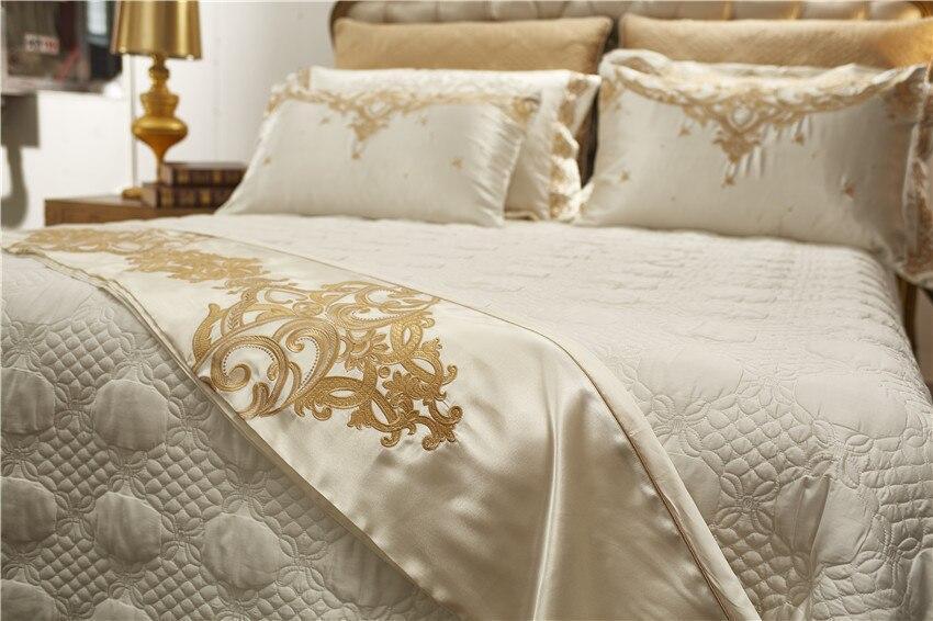 Bristol Bedding Set