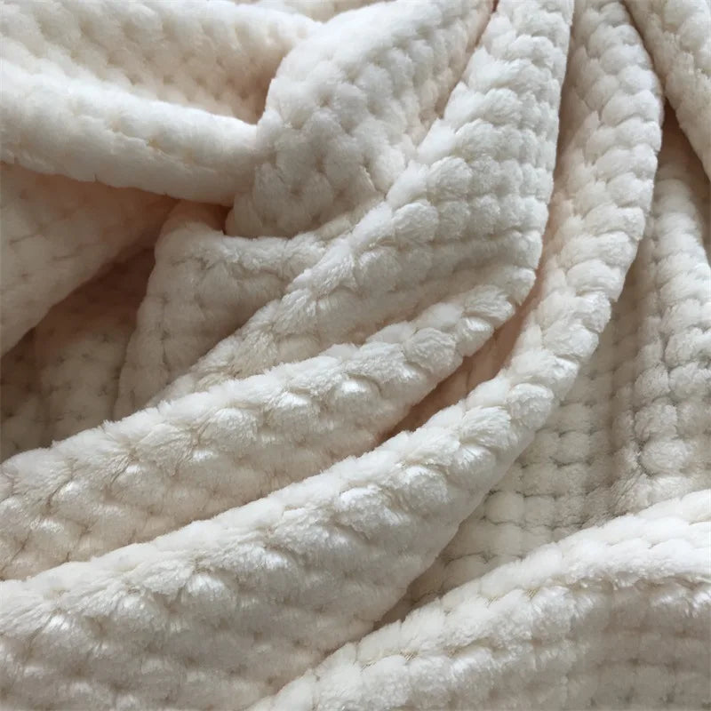 CloudNest | Luxury Flannel Blanket for Bed and Sofa