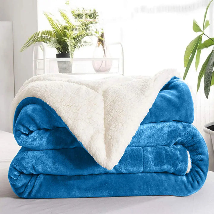 FluffHaven | Soft and Reversible Sherpa Fleece Blanket