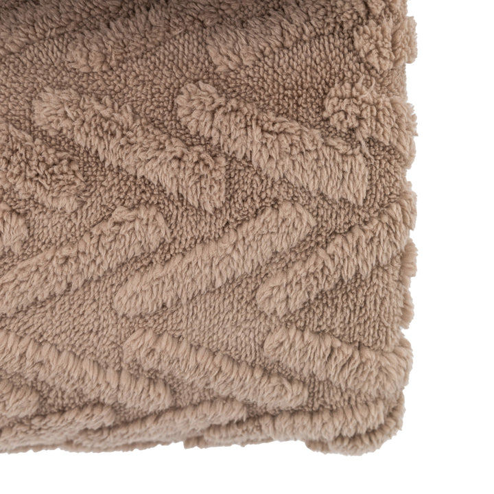 GABLE CHUNKY SHERPA THROW