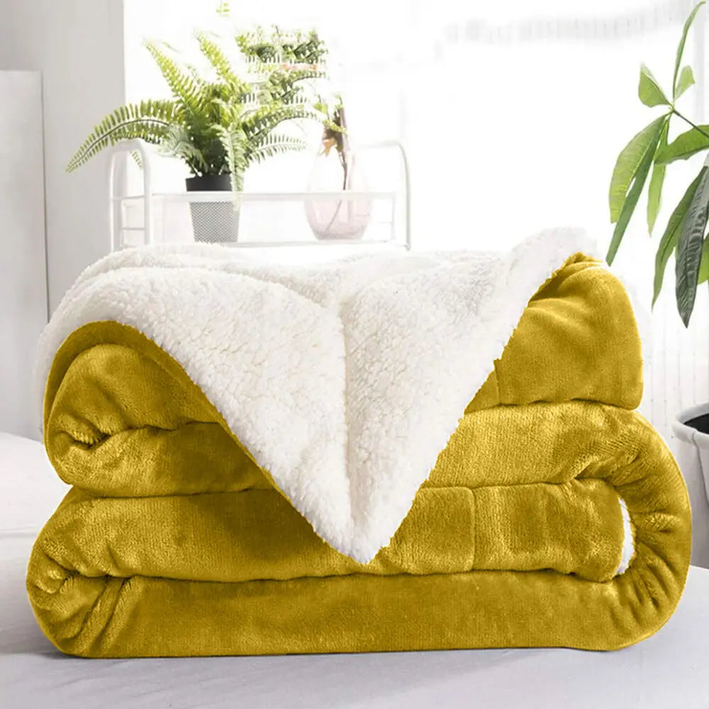 FluffHaven | Soft and Reversible Sherpa Fleece Blanket