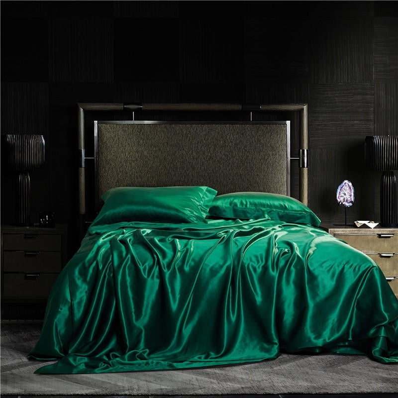 Emerald Silk Bedding Set